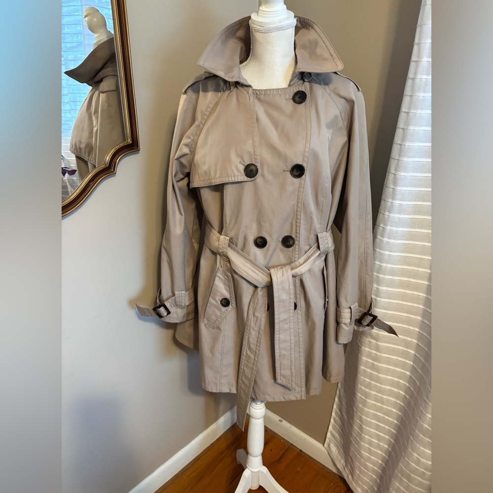 Jones New York Tan Trench Coat  1X